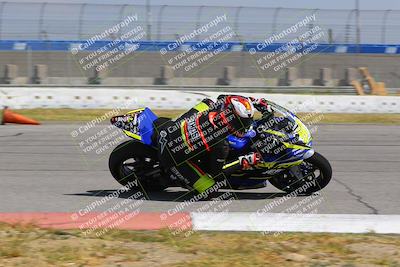 media/Mar-19-2022-Fastrack Riders (Sat) [[4e7522d738]]/Level 5 Race/Turn 9 Inside/